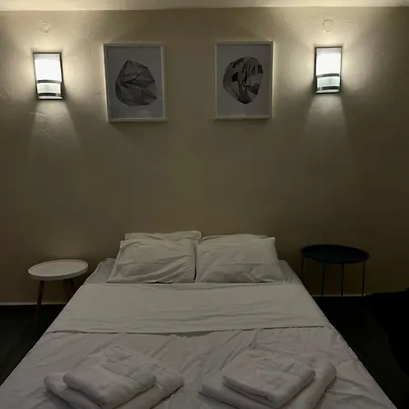 Sea La Vie - Beachfront Retreat Λουτράκι Εξωτερικό φωτογραφία