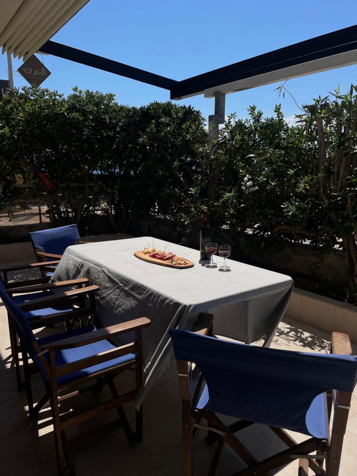 Apartment Sea La Vie - Beachfront Retreat