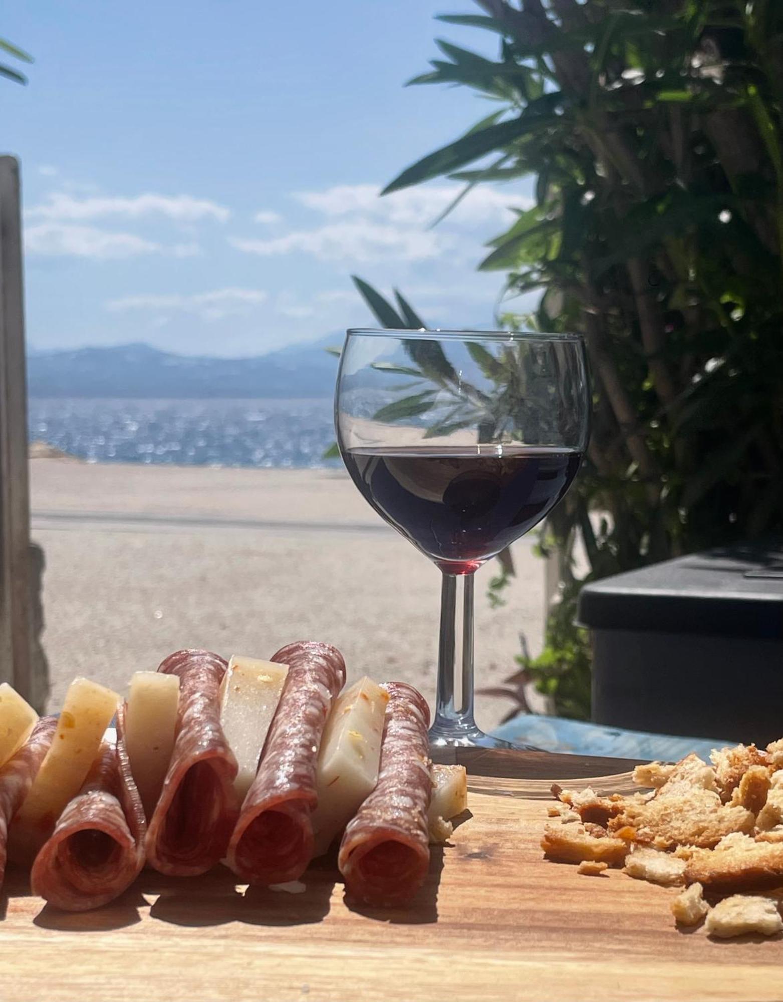 Sea La Vie - Beachfront Retreat * Loutraki (Corinthia)