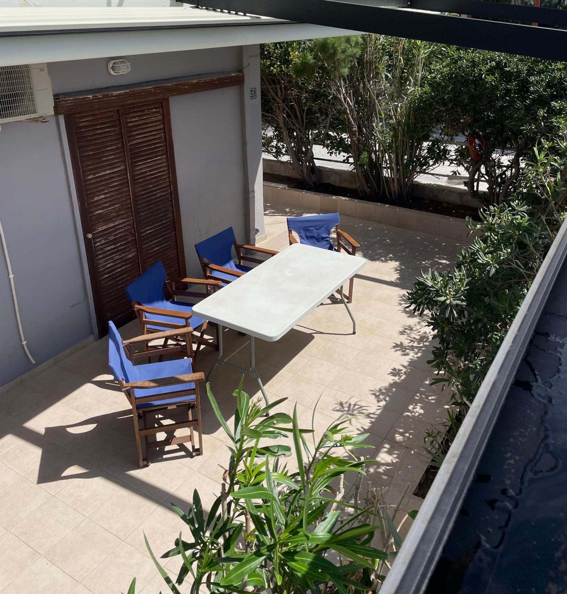 Apartment Sea La Vie - Beachfront Retreat *